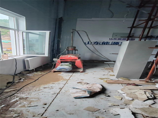 莫力达瓦地基基础下沉墙体裂缝加固注浆顶升施工